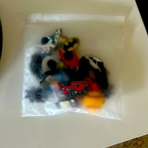 18 piece croc charms